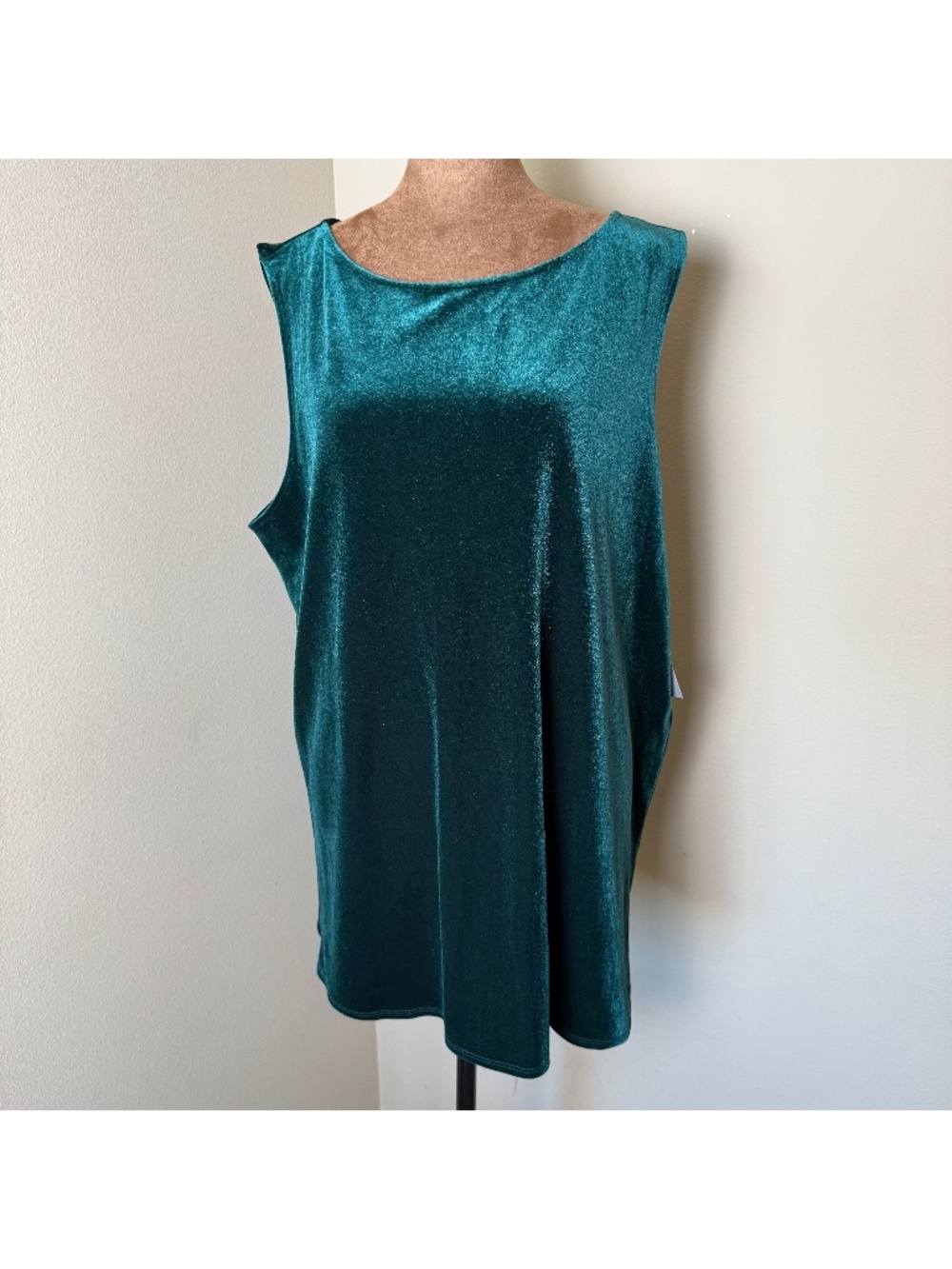 NWT Chicos Travelers Velvet Step Hem Tank Top Womens 3 16/18 Dark Green Shirt